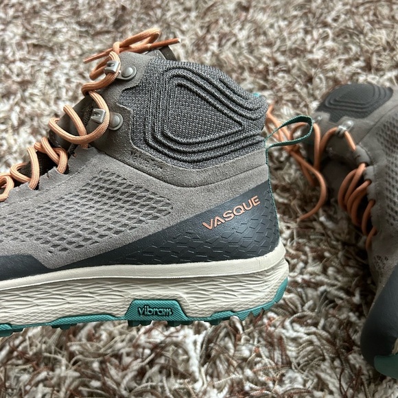 Vasque Hiking Boots Size 10 Tan - Picture 7 of 9